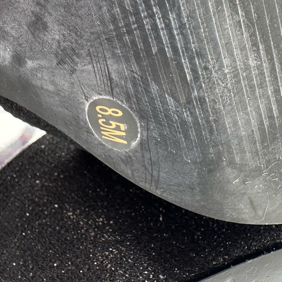 Gianni Bini Women’s Stiletto Heel T-strap Open Toe Heels Size 8.5 Sparkly Black - Picture 6 of 6